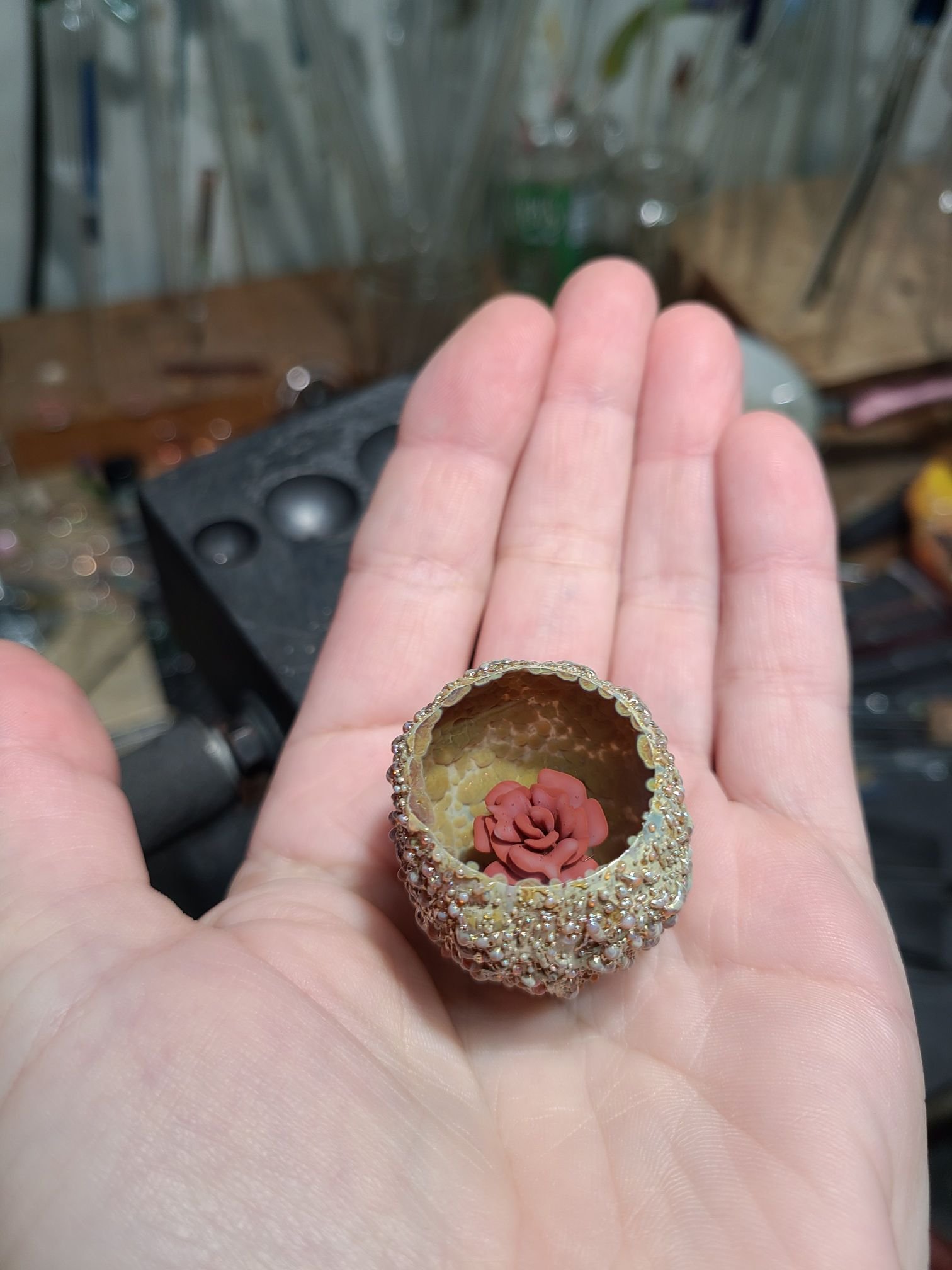 Boro Flower Fossil Red over White - Image 4