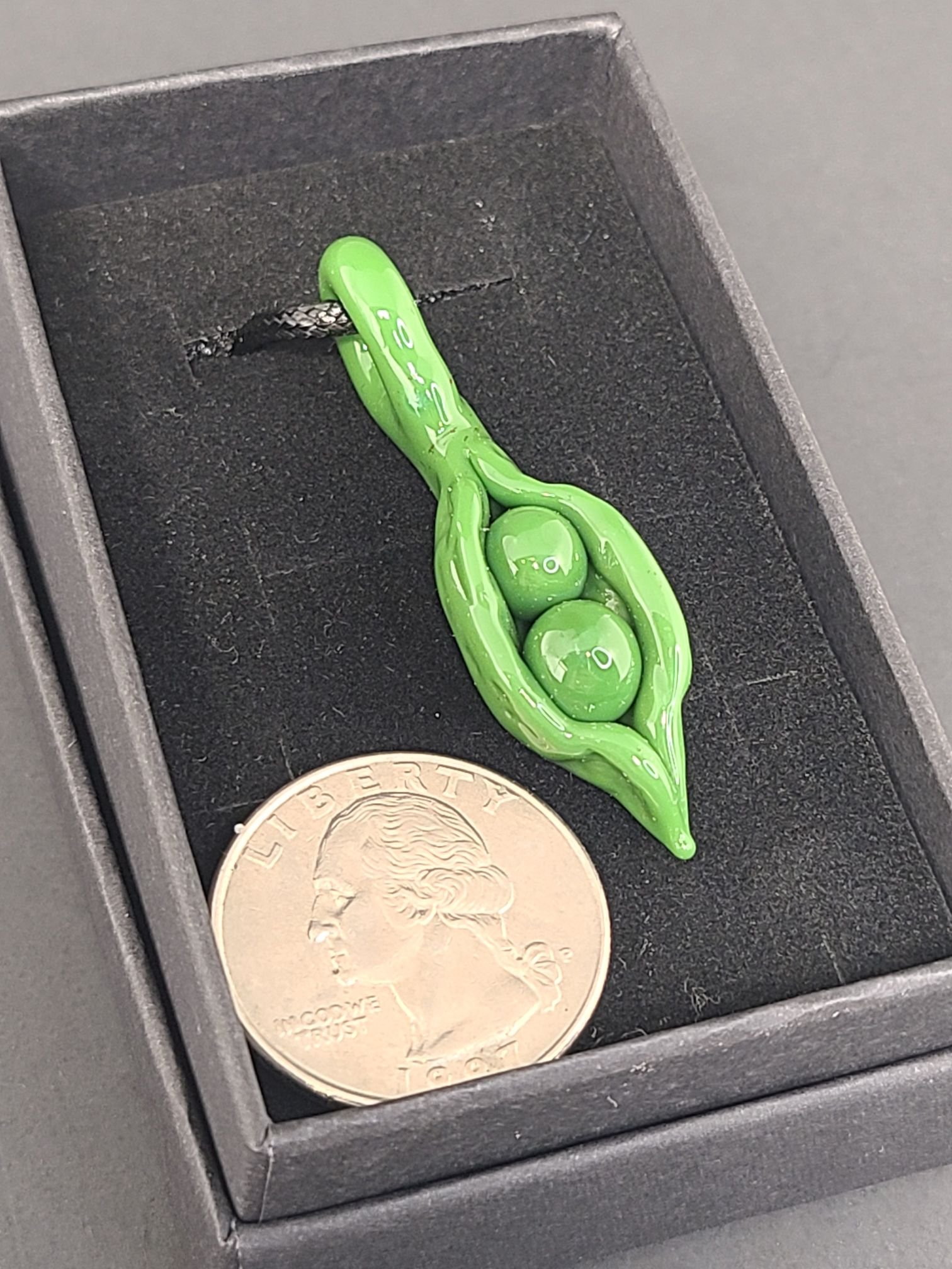 2 Peas In a Pod π« Pendant - Image 4