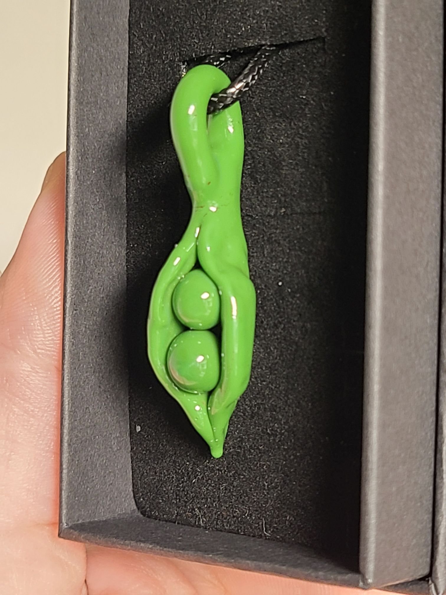 2 Peas In a Pod π« Pendant - Image 2